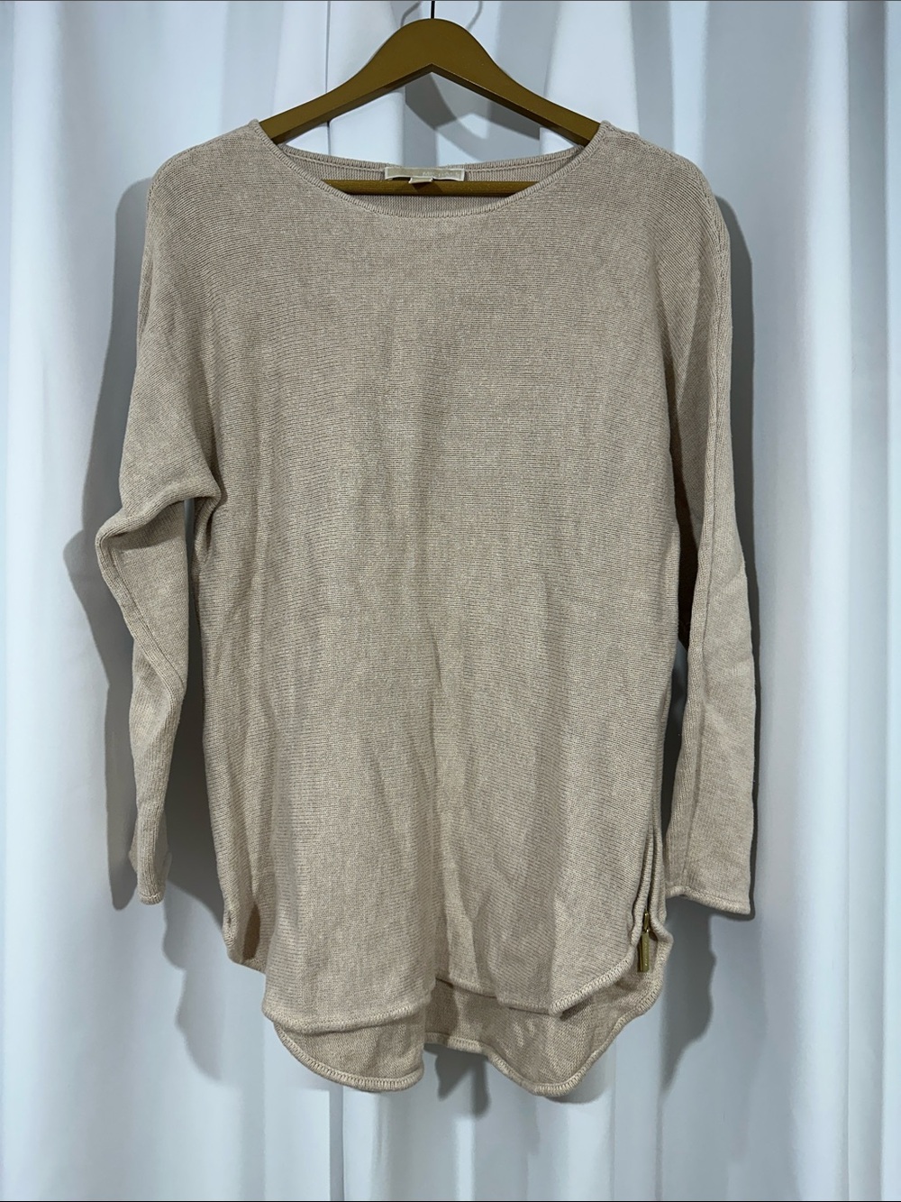 MICHAEL Michael Kors Beige Knit Sweater Size M Gold Zip Side Accent Top